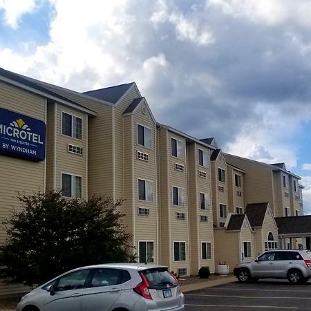 Microtel Inn & Suites By Wyndham Prairie Du Chien Dış mekan fotoğraf